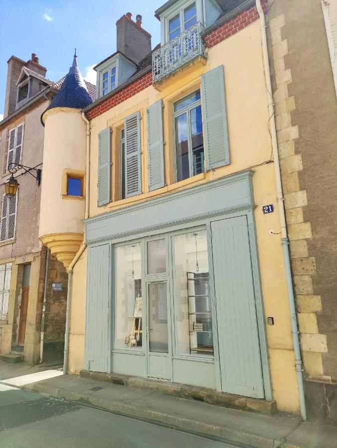 L'Atelier De L'Artiste - Moulins Coeur De Ville Экстерьер фото